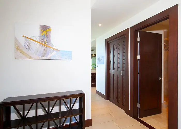 360 Splendor Del Pacifico Residences